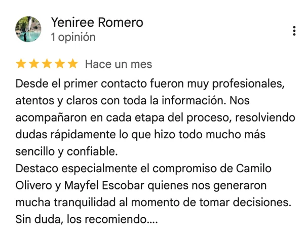 Reseña Google de Yeniree Romero: "Desde el primer contacto fueron muy profesionales"